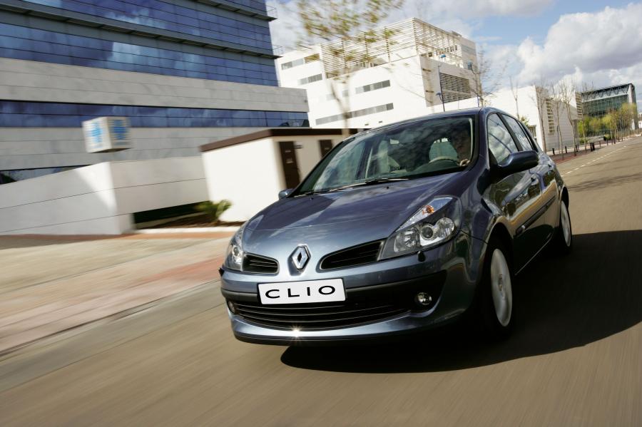  Renault Clio 2006 года  (фото 91 из 97)
